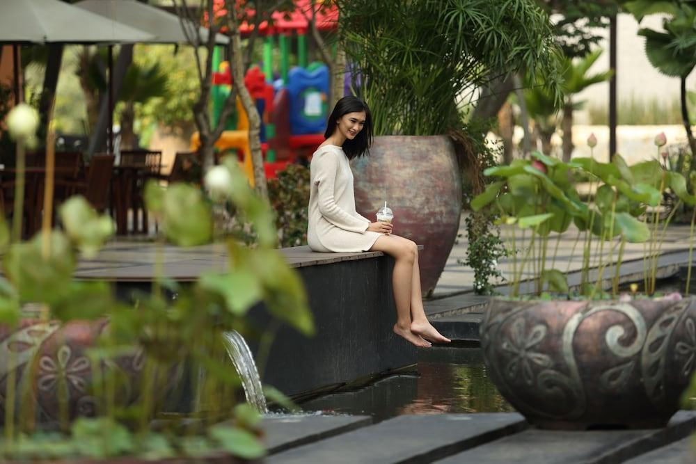 Hotel Santika Premiere Ice - Bsd City Serpong Buitenkant foto